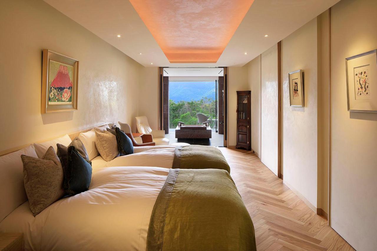 The Hiramatsu Hotels & Resorts Sengokuhara Hakone Exterior photo